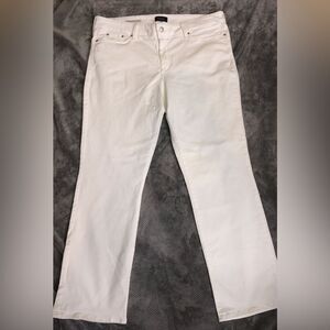 304. NYDJ lift X tuck technology “Marilyn Straight” jeans size 18P